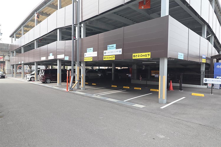 クリニック横　無料駐車場2